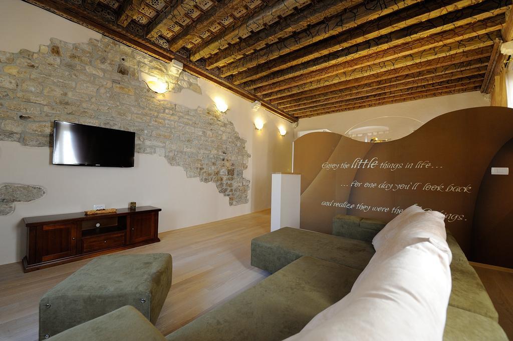 Desiderata Studio Apartment Split Room photo